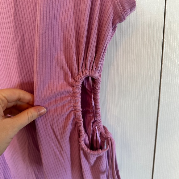 NWT Olive + Oak Lilac MIDI Dress with side cutout SIZE L - Picture 4 of 7